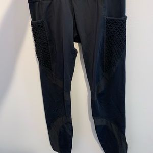 Noli black leggings. Netted pockets & mesh design